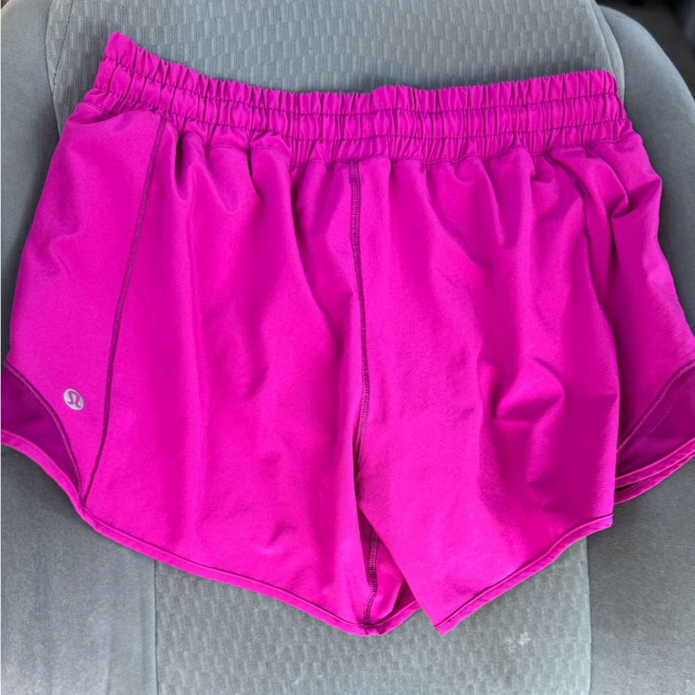 lululemon shorts (pink)